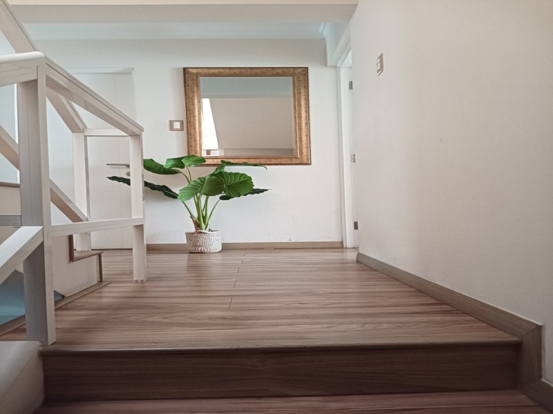 Casa 4D4B2E
